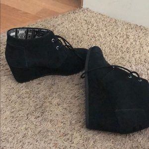 Barely work Toms wedges
